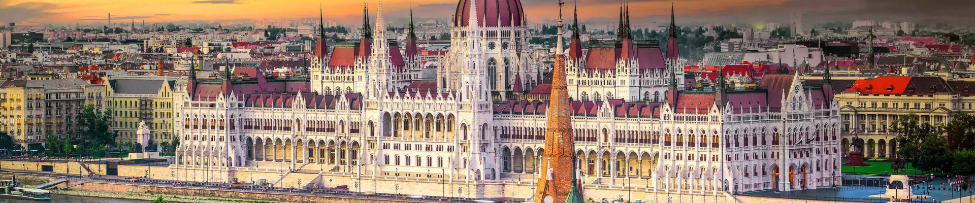 budapest-hungarian-parliament-danube-river-sunset