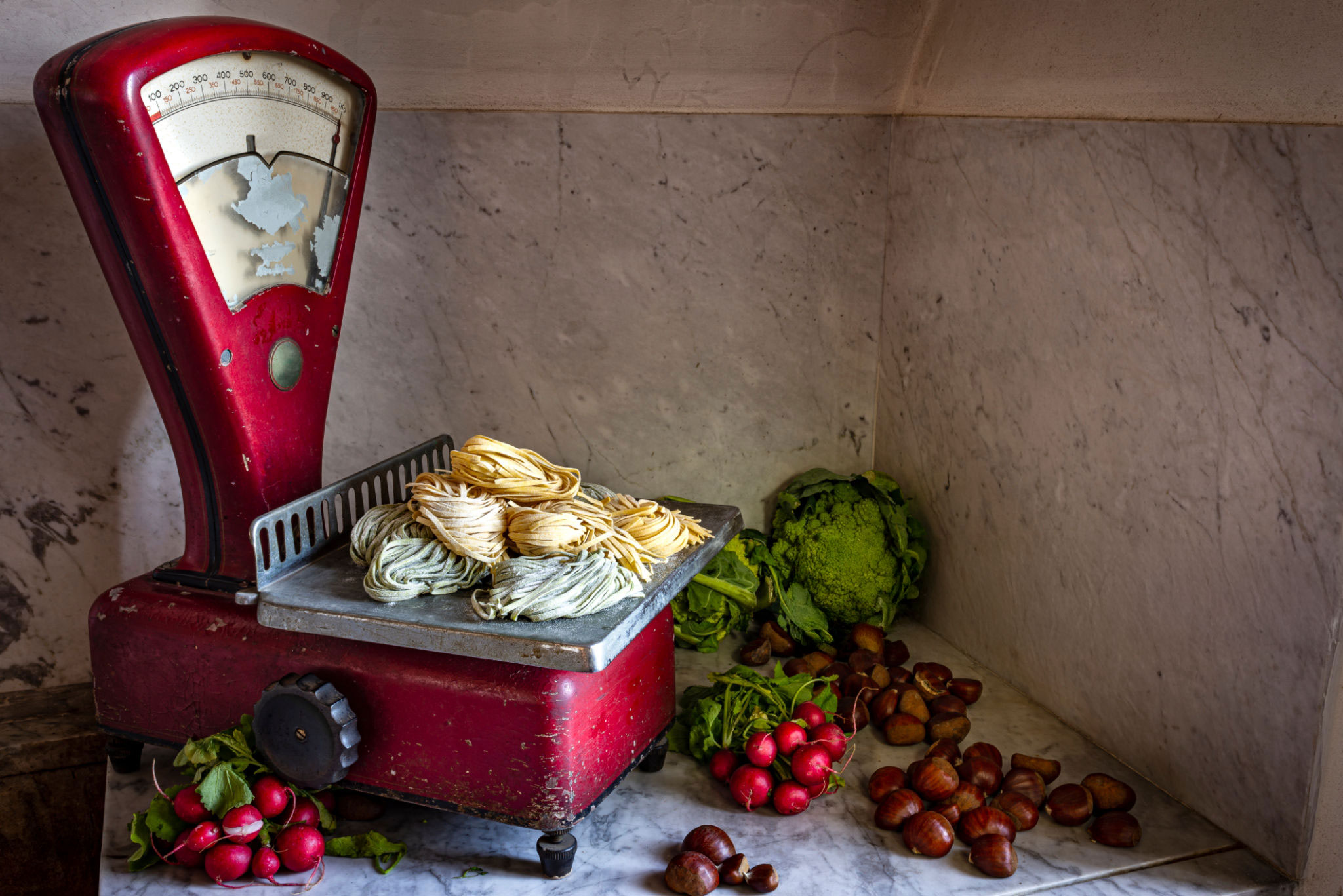 vintage-scale-noodles-fresh-produce