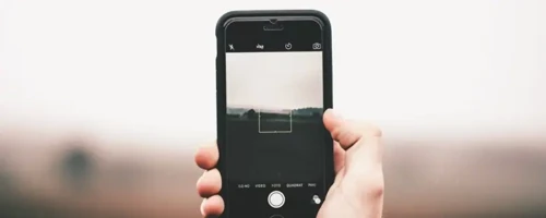 Smartphone displaying a selfie camera screen, representing the Scan Global Logistics Nordic Summer Selfie Challenge.