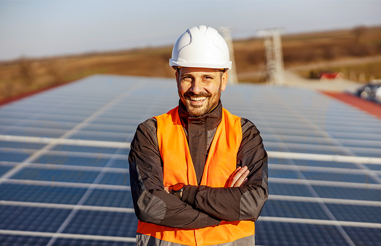 engineer-solar-panels-project-management