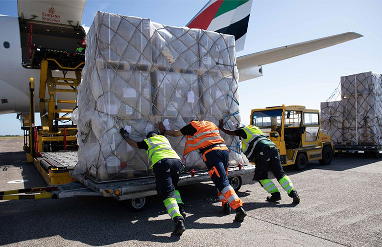airfreight-cargo-loading-emirates-skycargo